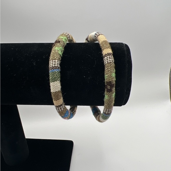 Undefined Other - Patterned wrap bracelet magnetic closure